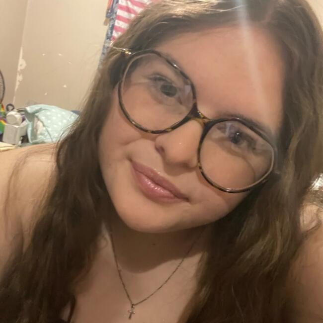 Babysitter in La Crosse (Kansas): Alayna