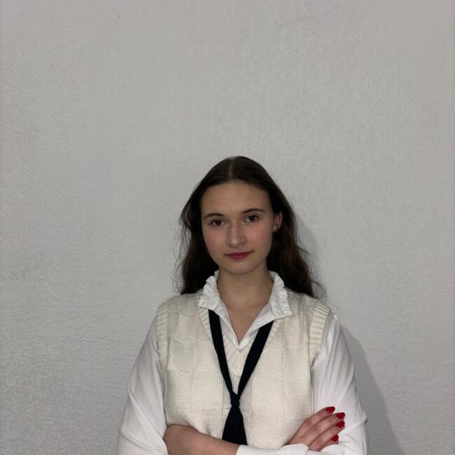 Babysitter in Saint-Alban: Oulyana