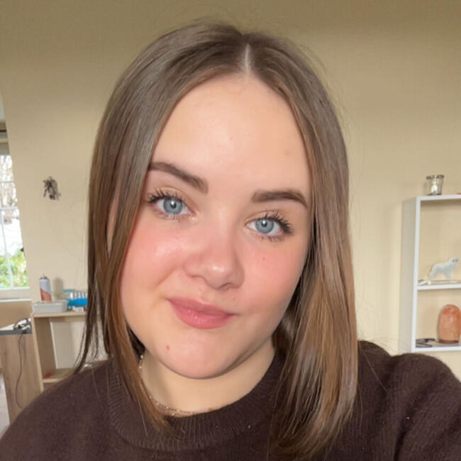 Babysitter in Pineuilh: Candice