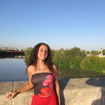 Babysitter in San Fernando: Lucía