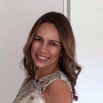 Babysitter Aveiro: Elis