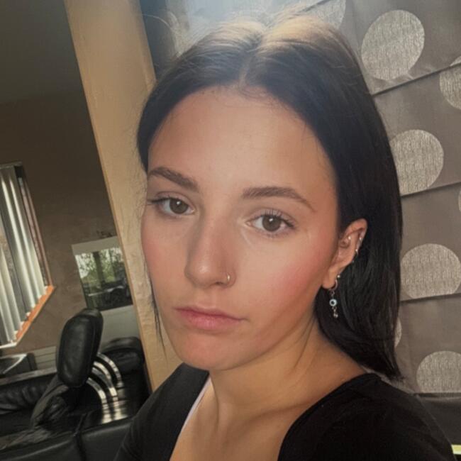 Babysitter in Anderlues: Maelle