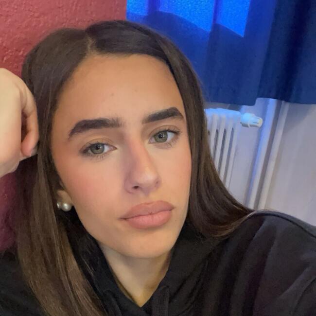 Babysitter in La Cadière-d'Azur: Rose