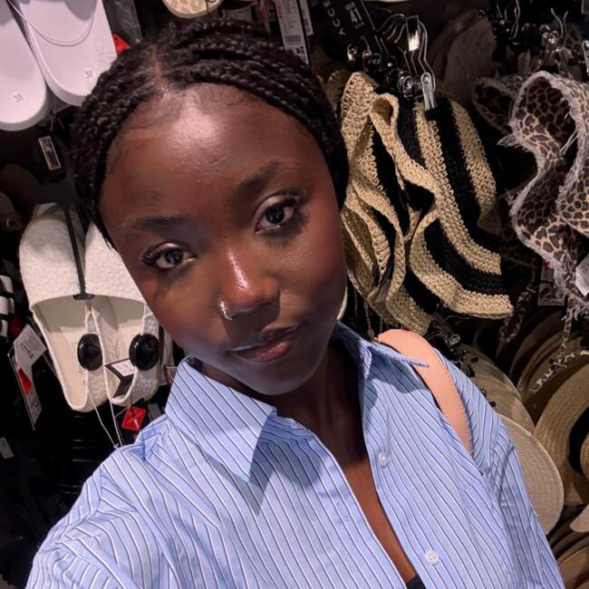 Babysitter in Bourges: Kore