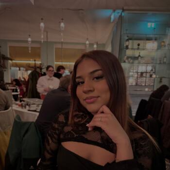 Babysitter a Zurigo: Adrita