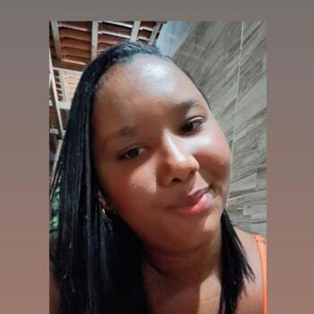 Babysitter in Jequié: Leticia