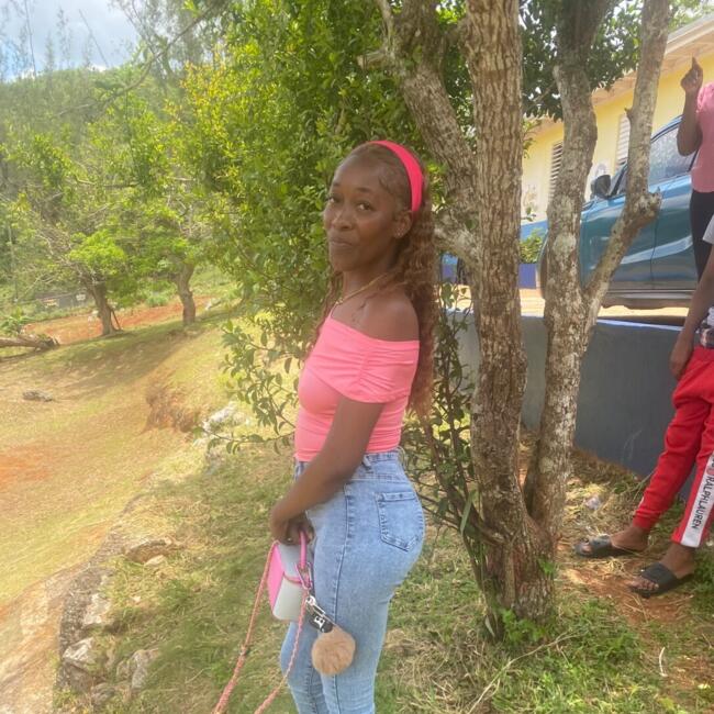 Babysitter in St Ann's Bay: Tenese