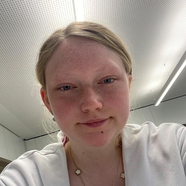 Babysitter in Oberschleißheim: Isabel