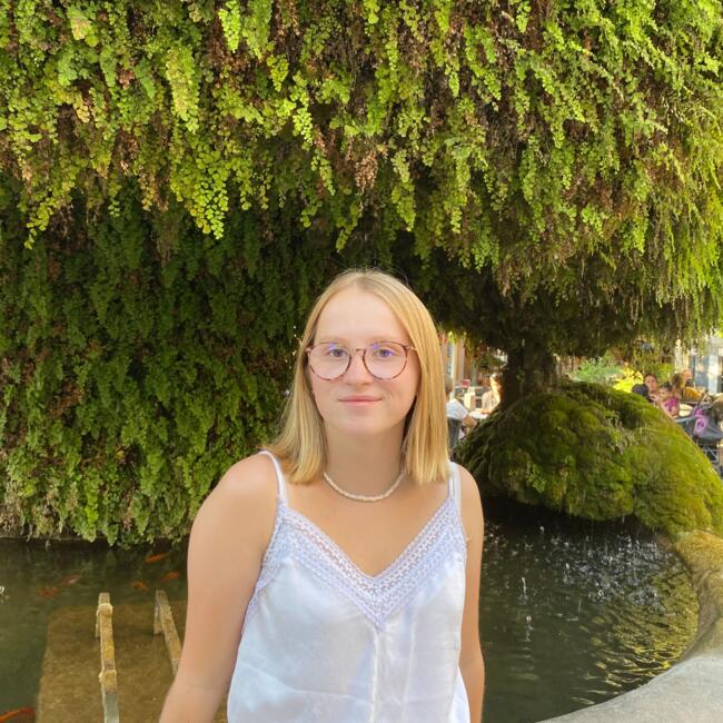 Babysitter in Krakow: Coline