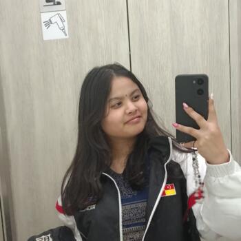 Babysitter Petaling Jaya: Karisemma