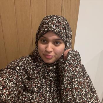 Babysitter Luton: Safiya