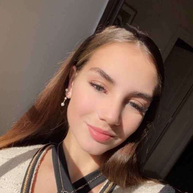 Babysitter in Boismont (Grand Est): Chloe