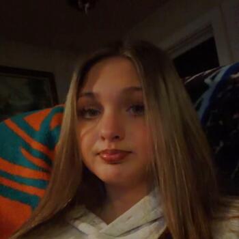 Babysitter in Virginia Beach: Eva