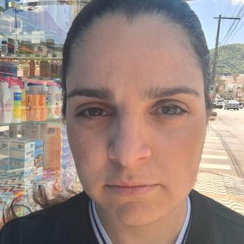 Trabajo para niñera en Poços de Caldas: trabajo para niñera Rafaely