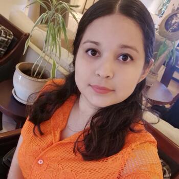 Babysitting job in Choloma: babysitting job Iris