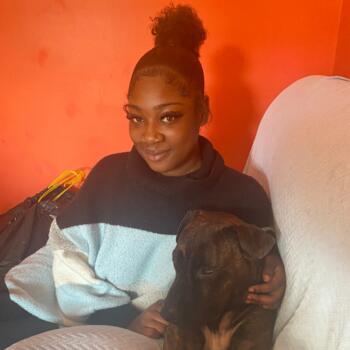 Babysitter in London: Fauzia