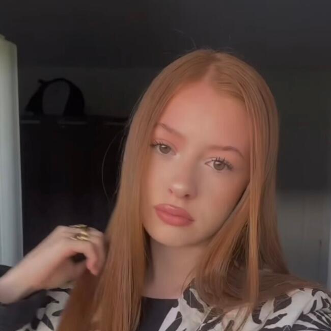 Babysitter in Saint-Pierre-d'Entremont: Naomie