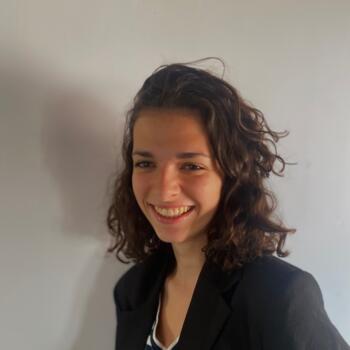 Babysitter Paris: Zoé