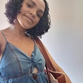 Babysitter in Salvador: Eliana