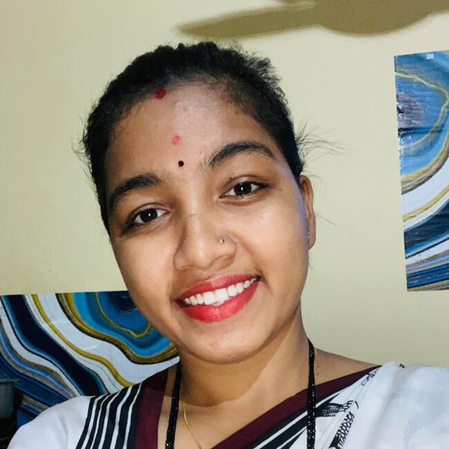 पुणे में बेबीसिटर: Neha