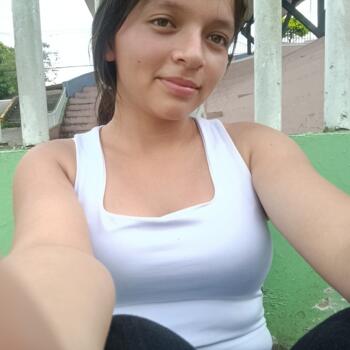 Babysitter in Quito: Melany Samantha