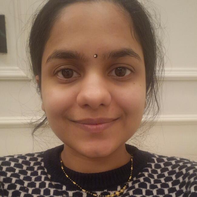 नई दिल्ली में बेबीसिटिंग की नौकरी: Aditi