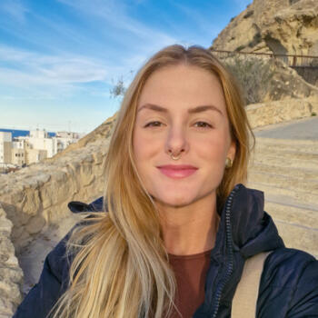 Babysitter in Florianópolis: Jenyffer