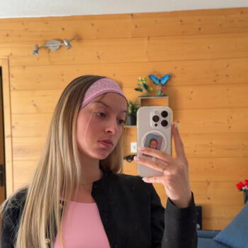 Babysitter in Saint-Jean-de-Sixt: Axelle