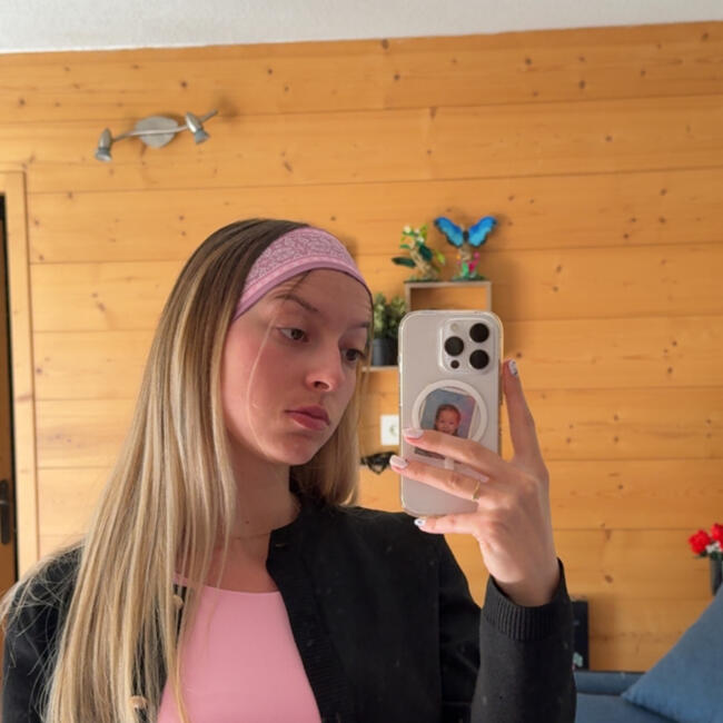 Babysitter in Saint-Jean-de-Sixt: Axelle