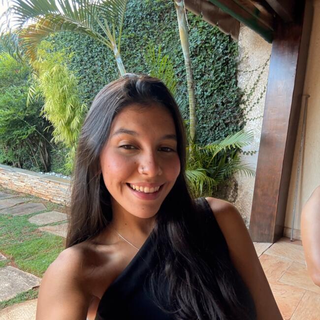 Babá em Brasília: Maria eduarda