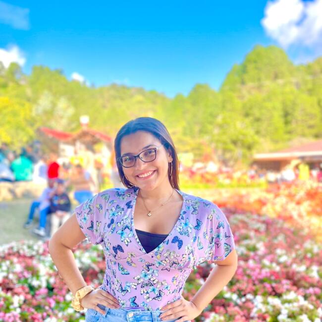 Babysitter in Chitré: Liz