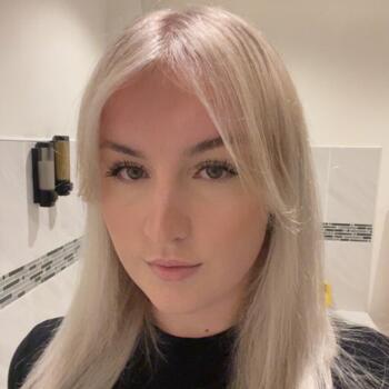 Babysitter in Ceintrey: Julie