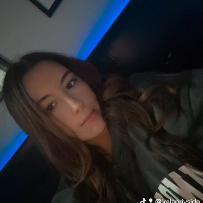 Babysitter in Leeds: Mikala