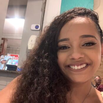 Babá em Macaé: Victória Júlia