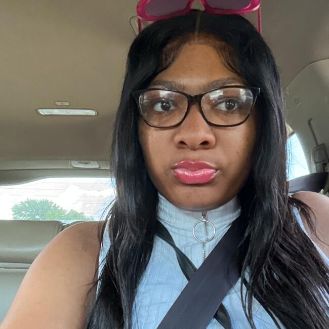 Babysitter in Taylor (Michigan): Paris