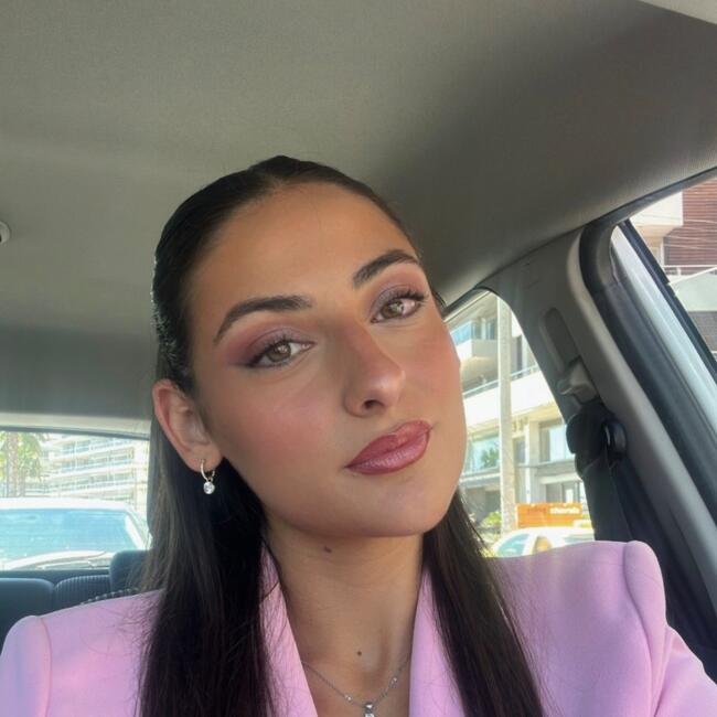 Babysitter in Alimos: Νεφελη