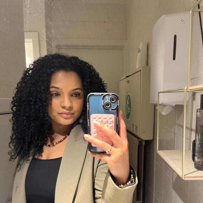 Babysitter in Antwerp: Stephanie