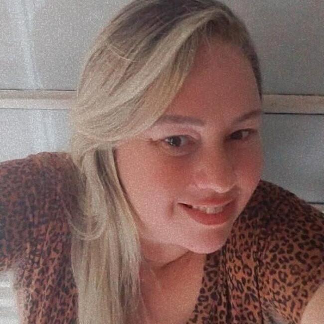 Babysitter in São José dos Campos: Naira