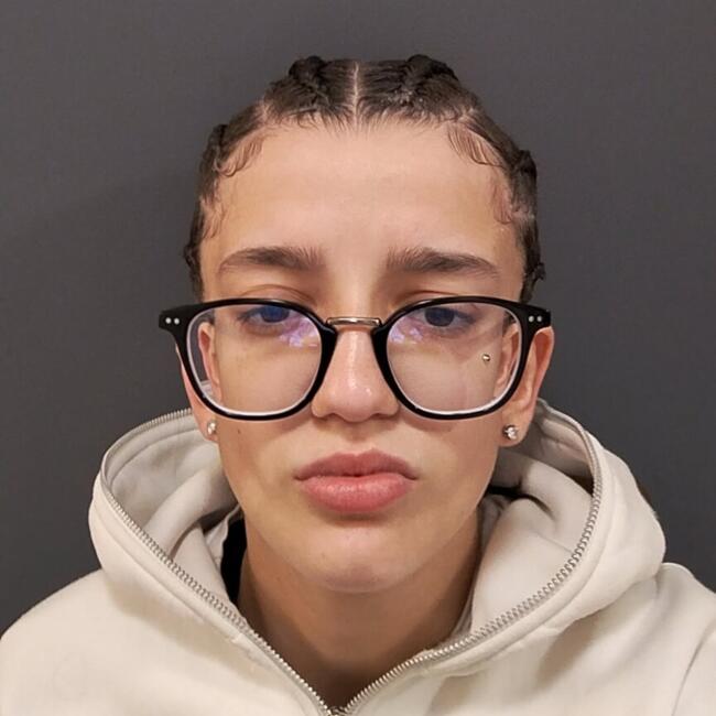 Babysitter in Firminy: Sabrina