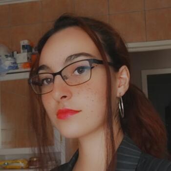 Baby-sitter in Besançon: Inès