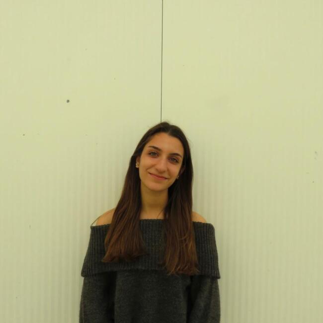 Babysitter in Lisbon: Jénifer