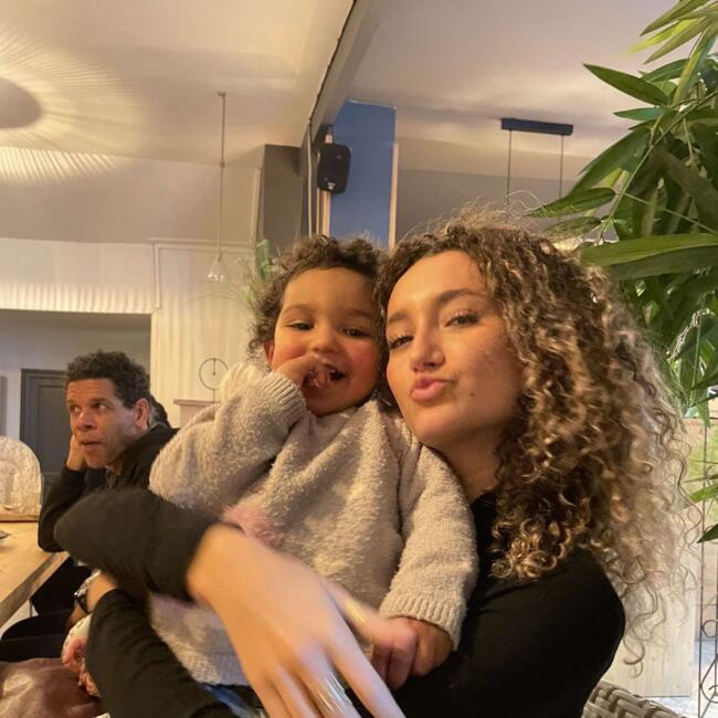 Babysitter in Meaux: Nejma