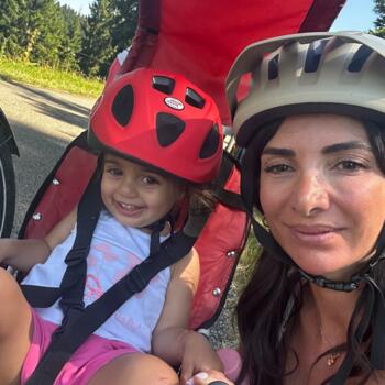 Δουλειά για babysitter στην περιοχή Ιαλυσός: δουλειά φύλαξης παιδιών Anais