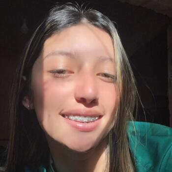Babysitter in Artigas: Tainara