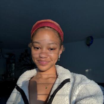 Babysitter Bowie: Jazmin