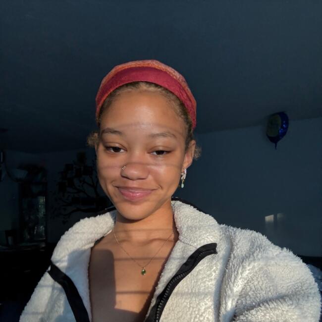 Babysitter in Bowie: Jazmin