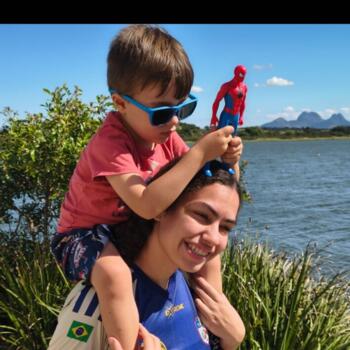 Babysitter in Uberlândia: Hellen