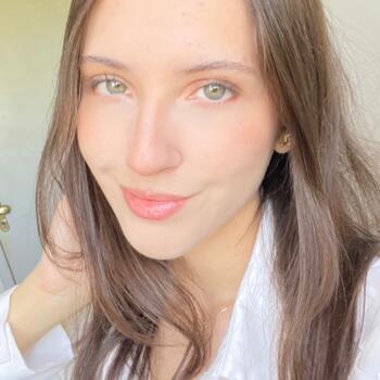 Babysitter Montes Claros: Amanda