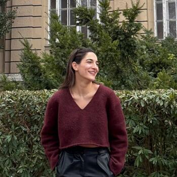 Babysitter in Korydallos: Κυριακη