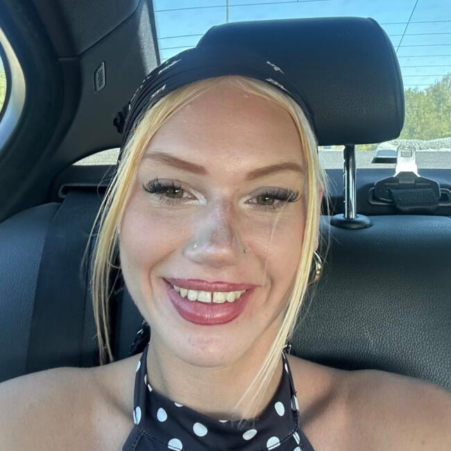 Babysitter in Marche-en-Famenne: Angelina